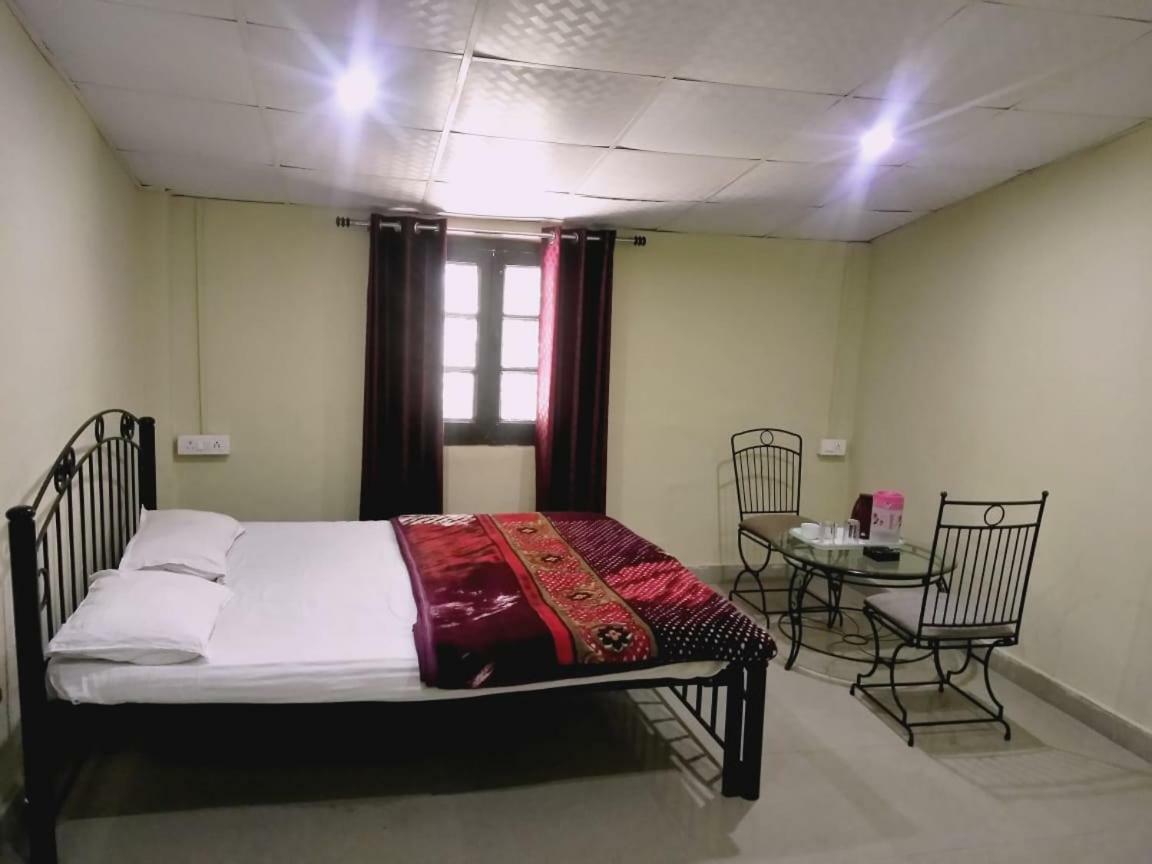 Hotel Gulmarg มัสซูรี ภายนอก รูปภาพ