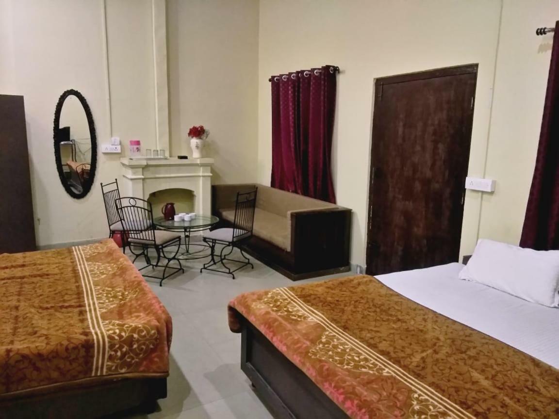 Hotel Gulmarg มัสซูรี ภายนอก รูปภาพ
